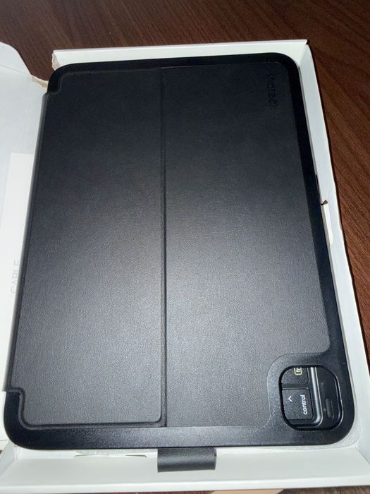 Husă cu tastatură detașabilă pentru iPad 10 / Air / Pro 11 – Nouă