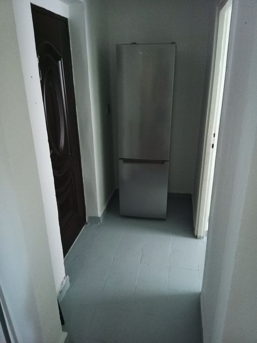 Proprietar vând apartament trei camere Gheorghe Lazăr — fotografia 2