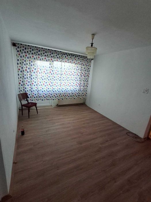 Vand Apartament 54 mp