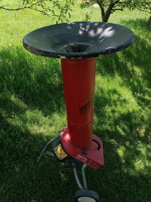 Tocator de mere crengi , resturi vegetale , sfecla- servicii