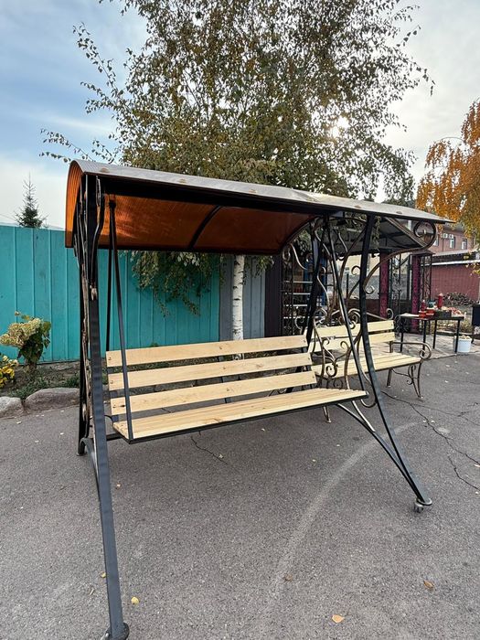 Качели и скамейки