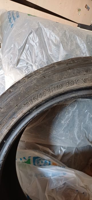 Продам шины  235.45 R 18