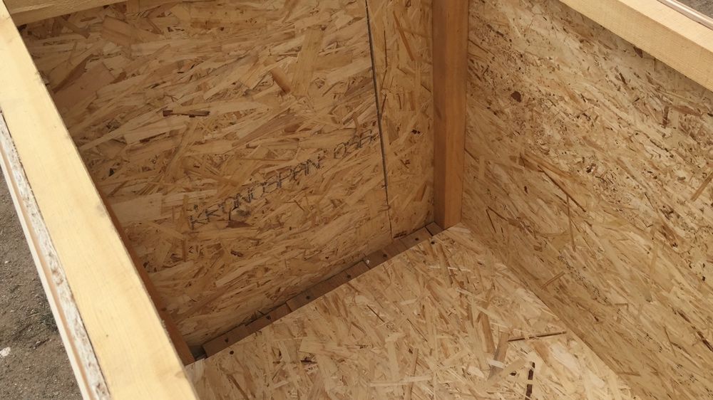 Будки для собак.     .