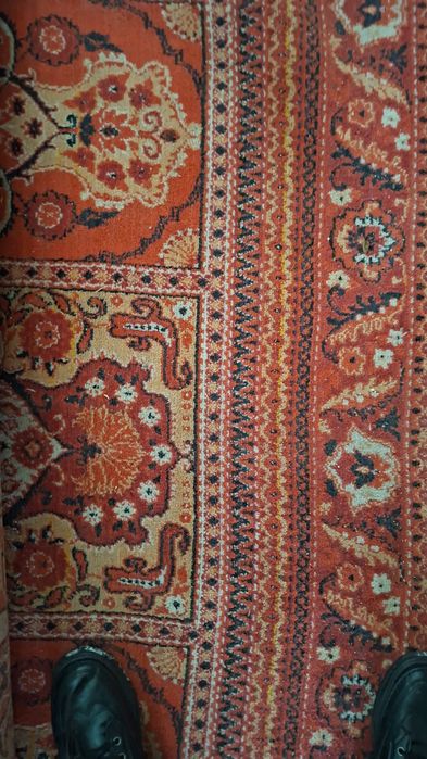 Ковры цена 10тыщ каждый