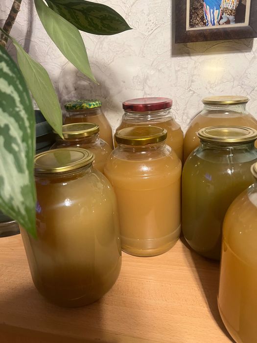 Сок яблочный, компот, орехи грецкие, джем яблочный (повидло)