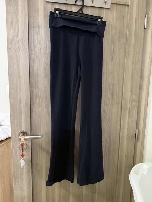 Клин H&M клоширан панталон