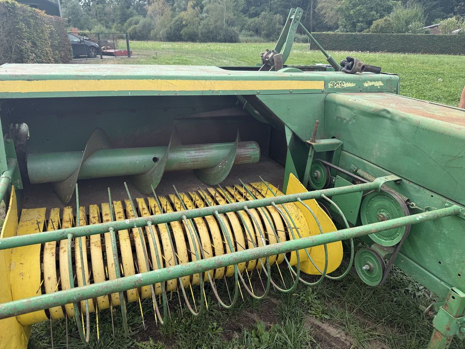 Vand balotieră john deer 342