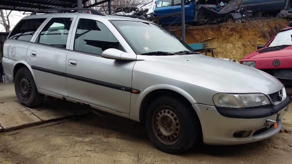 Опел Вектра б 1.6 101 на части/Opel Vectra b 1,6 101 na chasti