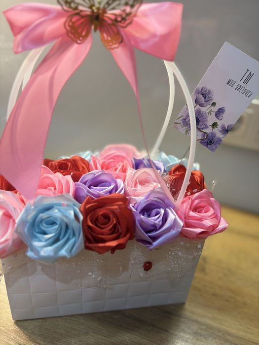 Букет из атласных дент