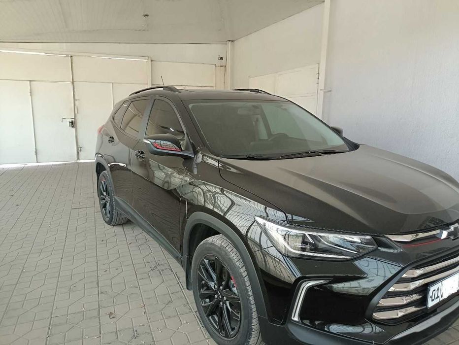 Продам свой  Chevrolet Tracker Redline 2021