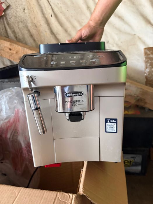 Кафемашина DeLonghi Magnifica Evo