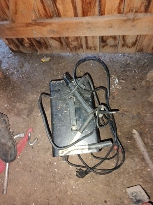 Vând aparat de sudură