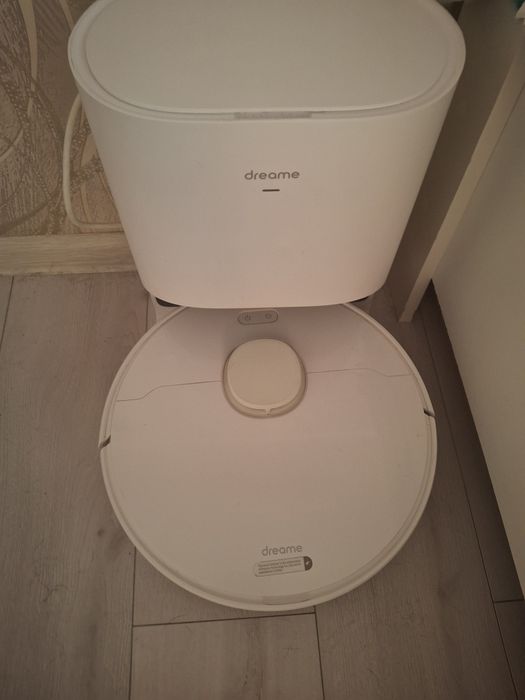 Продается робот пылесос