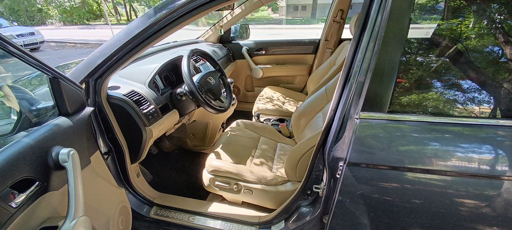 Продавам Хонда CR-V III