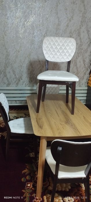 Мебел стол стул новий