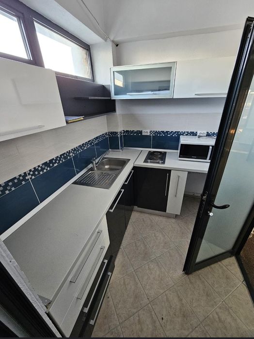 Închiriere birouri+parcare aferentă (10 euro făra TVA/mp)