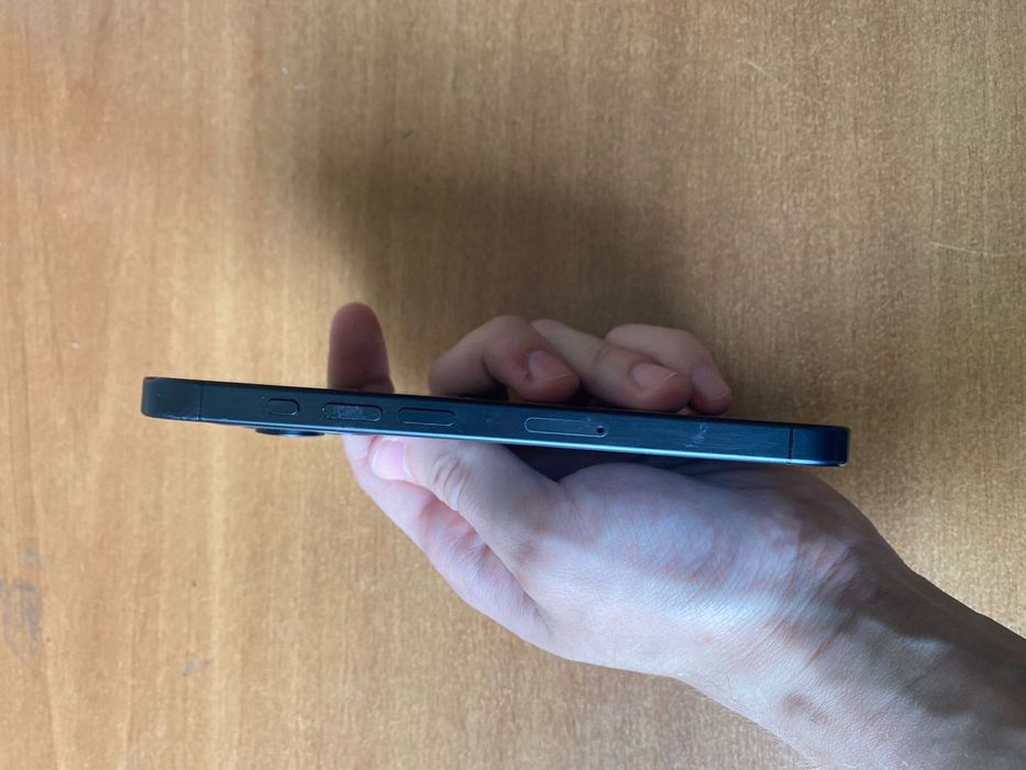 iPhone 15 pro 256гб