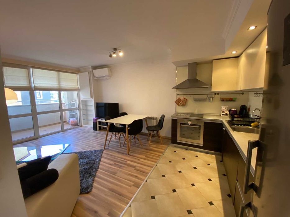 Продава се Тристаен апартамент в София, Дружба 2 - 89 кв.м за 1663 €/кв.м - Снимка #11