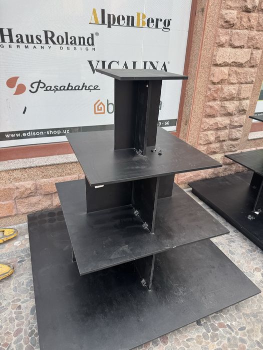 Полка, витрина для магазина