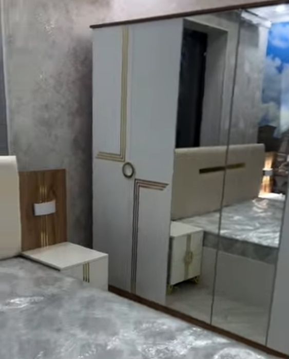 Жақсы ағаштан жасалған спални сатылады срочна