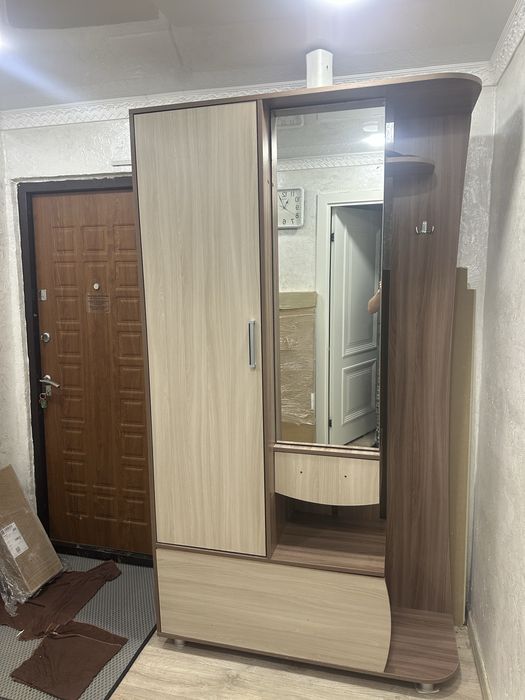 Продам шкаф для прихожий