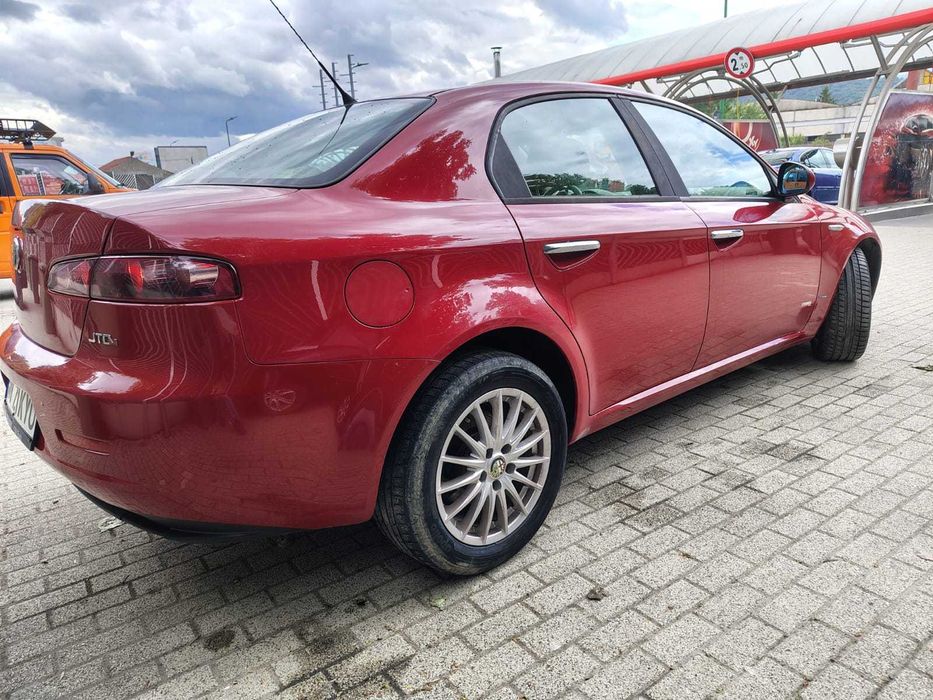 Alfa Romeo 159 INTRETINUTA cu cauciucuri de iarna
