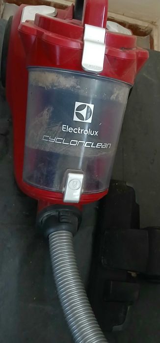 Прахосмукачка  Electrolux