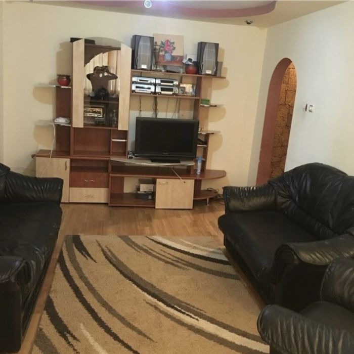 Apartament 2 camere semidecomandat