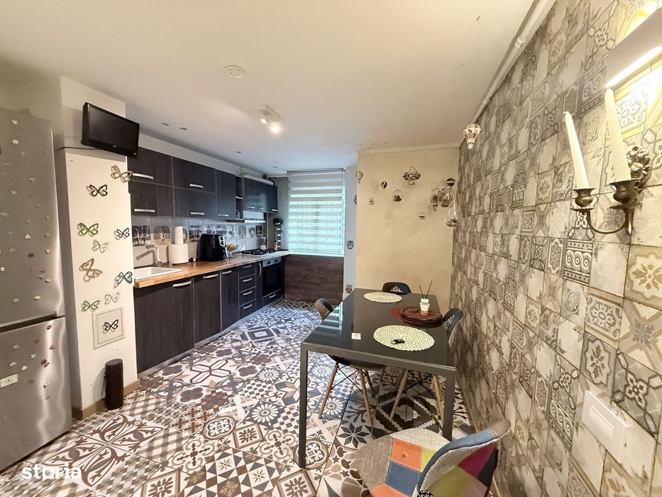 Apartament 3 camere renovat, Centrala proprie- Parc, scoli si stb