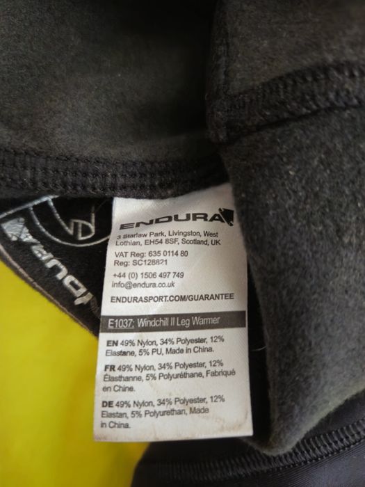 Endura windchill 2 leg warmers; CRAFT thermo