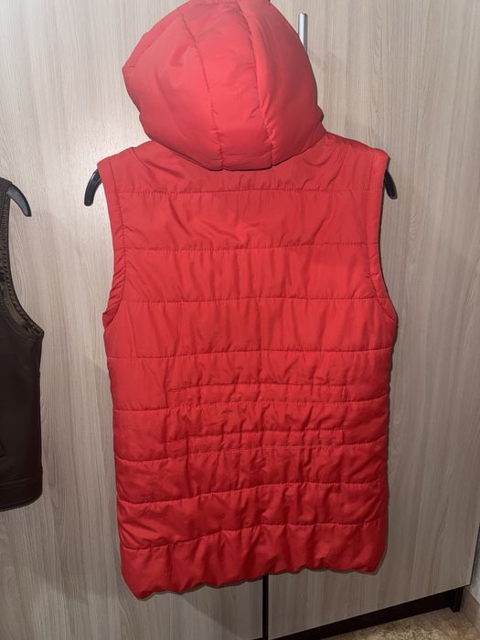 Безрукавка, состояние хорошее.