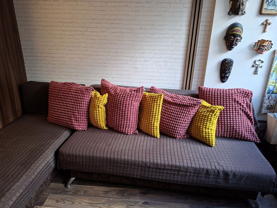 Диван четириместен разтегателен с лежанка и повдигащ се механизъм