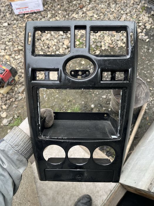 Продам консоль, бороду на приору