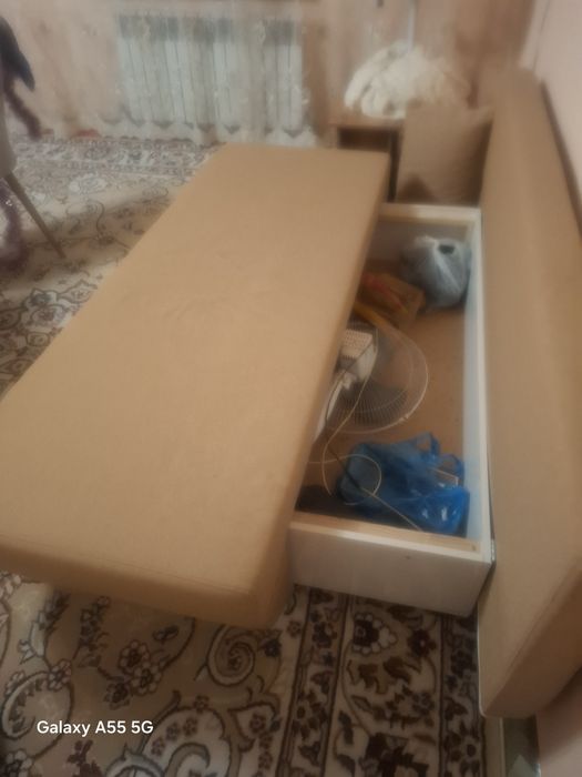 Продаётся диван в хорошем состоянии