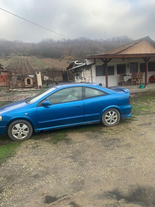 Vând Opel-Astra-G-Coupe