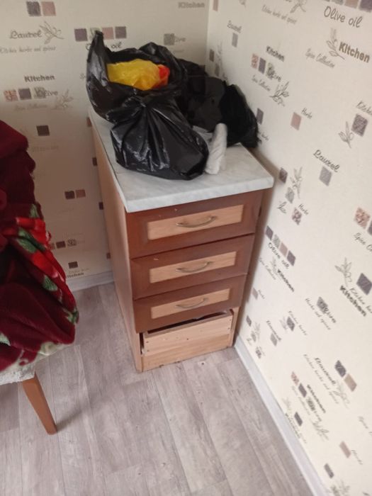 Продам кухонный гарнитур срочно