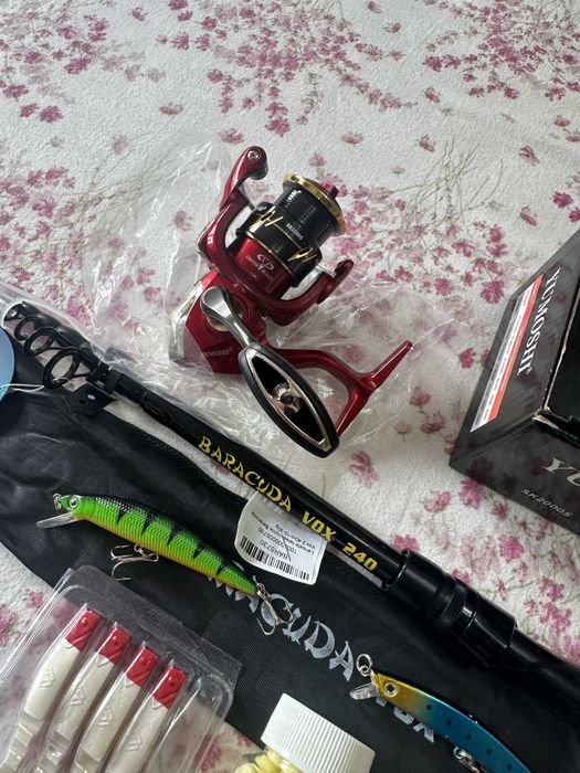 Oferta Lanseta Baracuda Vox 240, Mulineta spinning Yumoshi si accesori