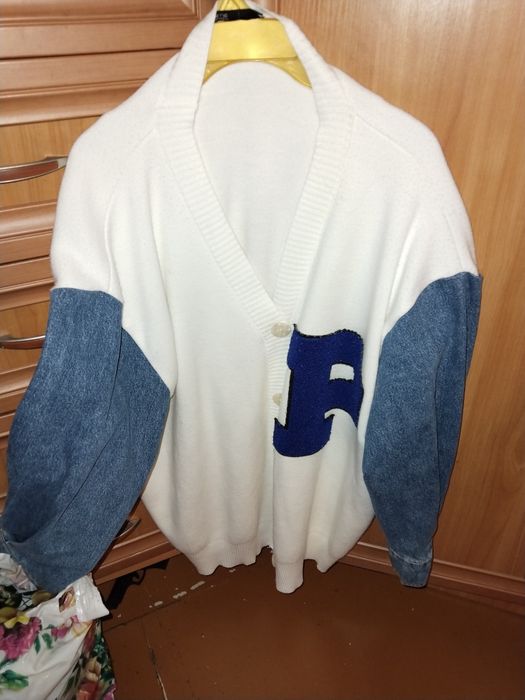 Женские куртки продам