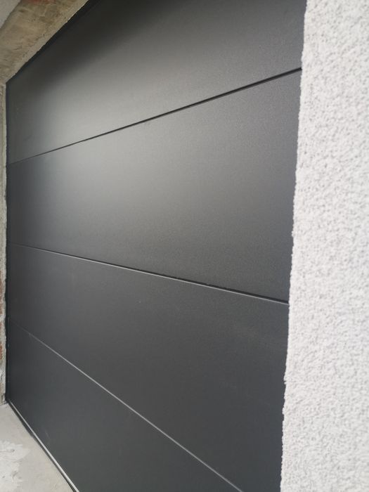 Uși de garaj secționale