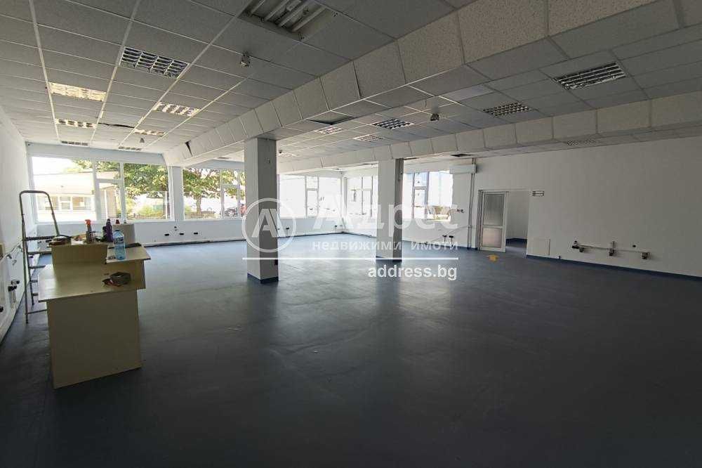 Отдава се под наем цех