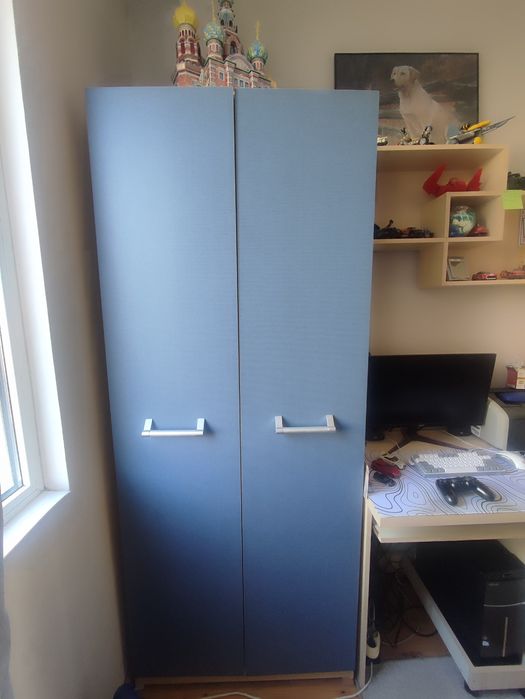 Продавам мебели за детска стая, подходящи за момче!