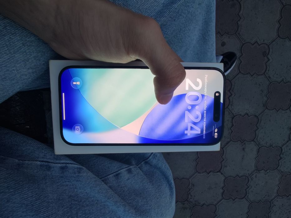 Продам iPhone 15pro 128gb