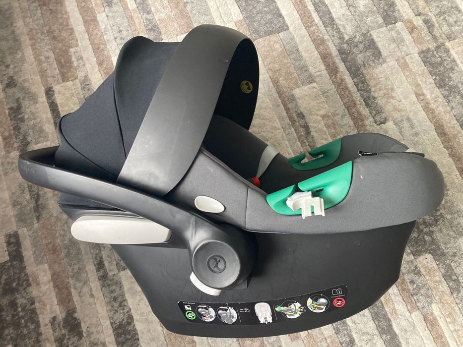 Стол за кола Cybex Aton B2 i-Size + адаптери за Balios S