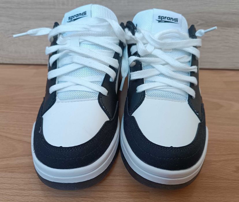 Нови кецове Sprandi