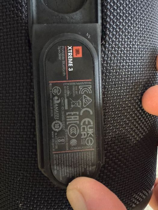 Продам колонку JBL