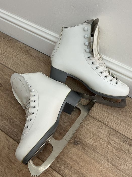 Коньки фигурные