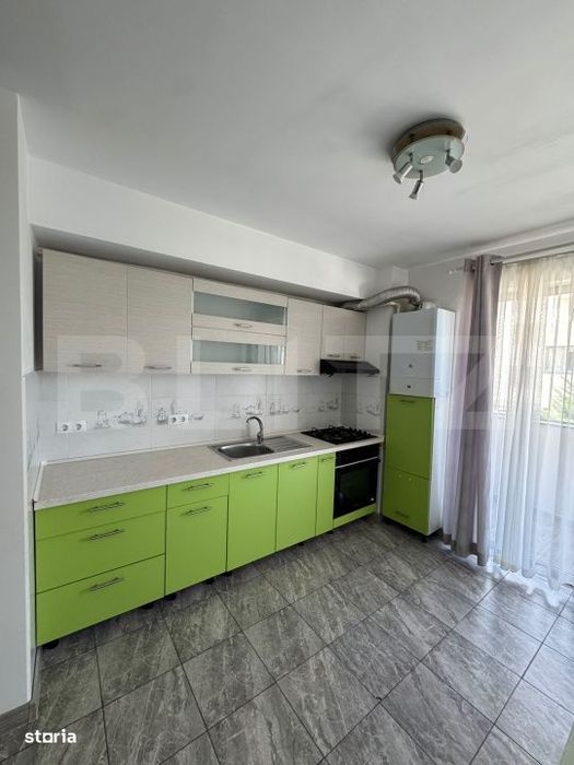 Apartament 2 camere, decomandat, loc de parcare