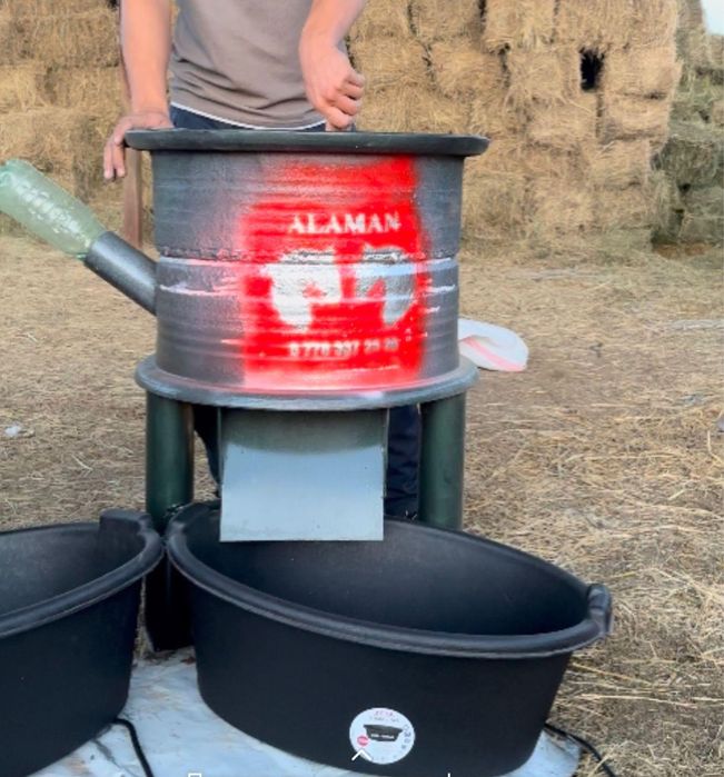 Қолмен салынған және 3D порно комикстері 224 комикстері