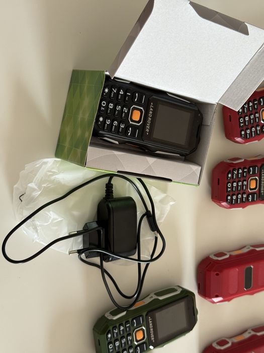 vand telefon Land Rover dual sim