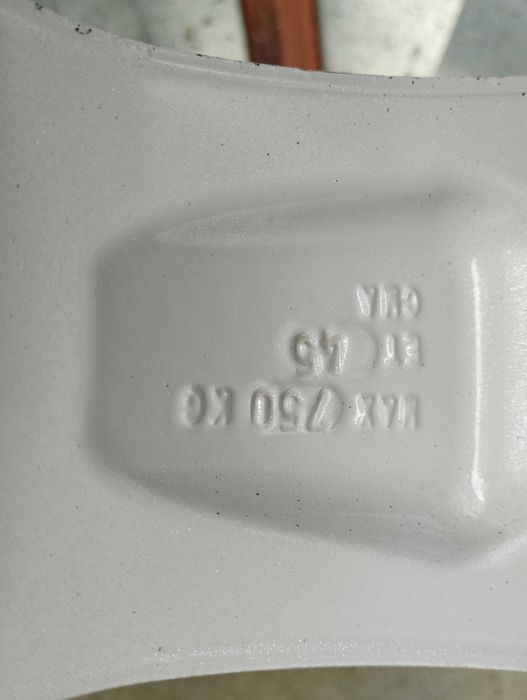 18 цолови джанти с гуми 245/45/18